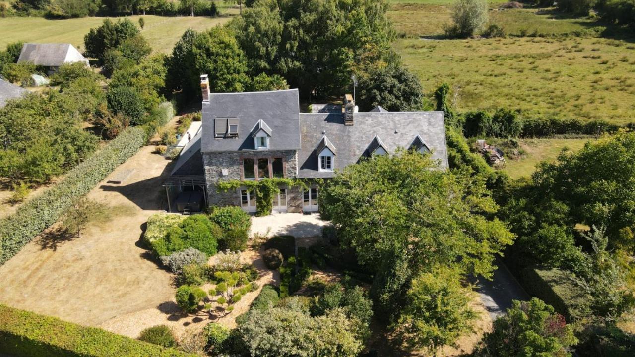 Gite De Charme "La Maison Saint-Leonard" Avec Piscine, Spa, Vue Sur Le Mont Saint-Michel Vains ภายนอก รูปภาพ